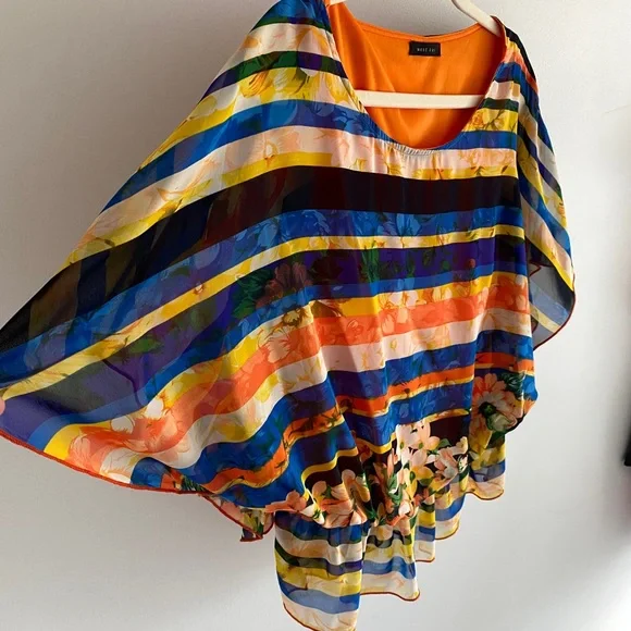 West Kei multicolored blouse, size small, great condition. Lining. - Picture 8 of 12